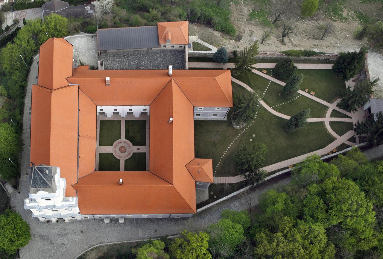 Sopron Monastery Hotel Екстериор снимка