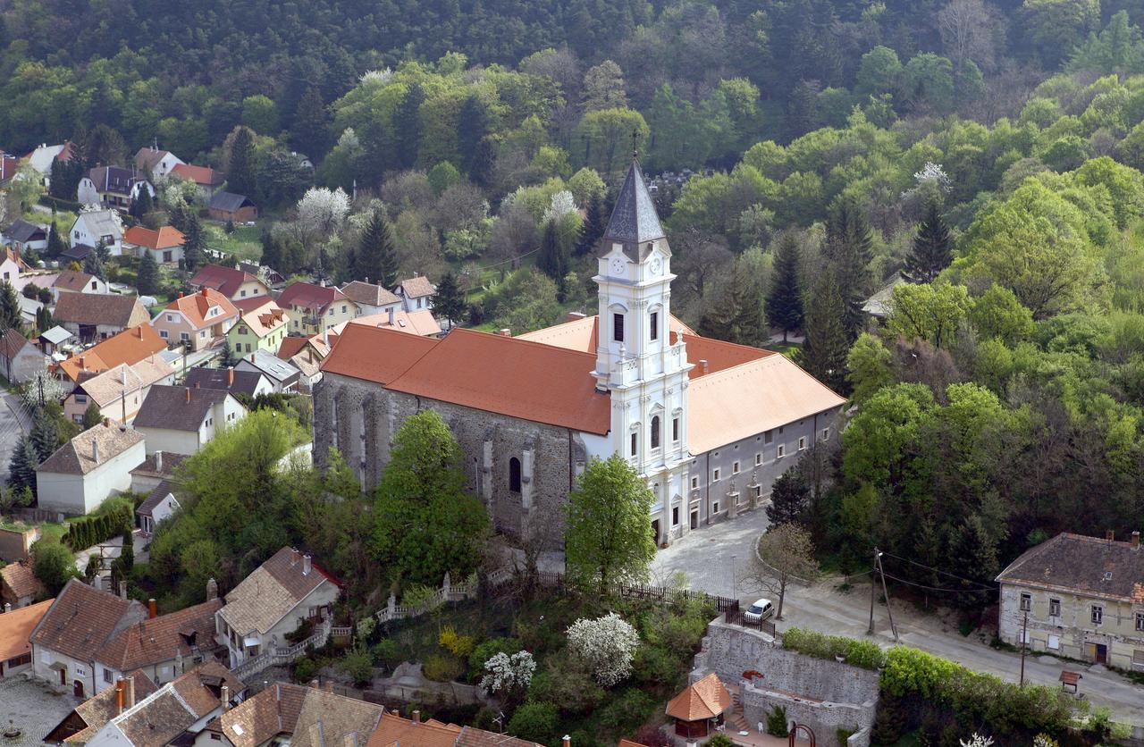Sopron Monastery Hotel Екстериор снимка